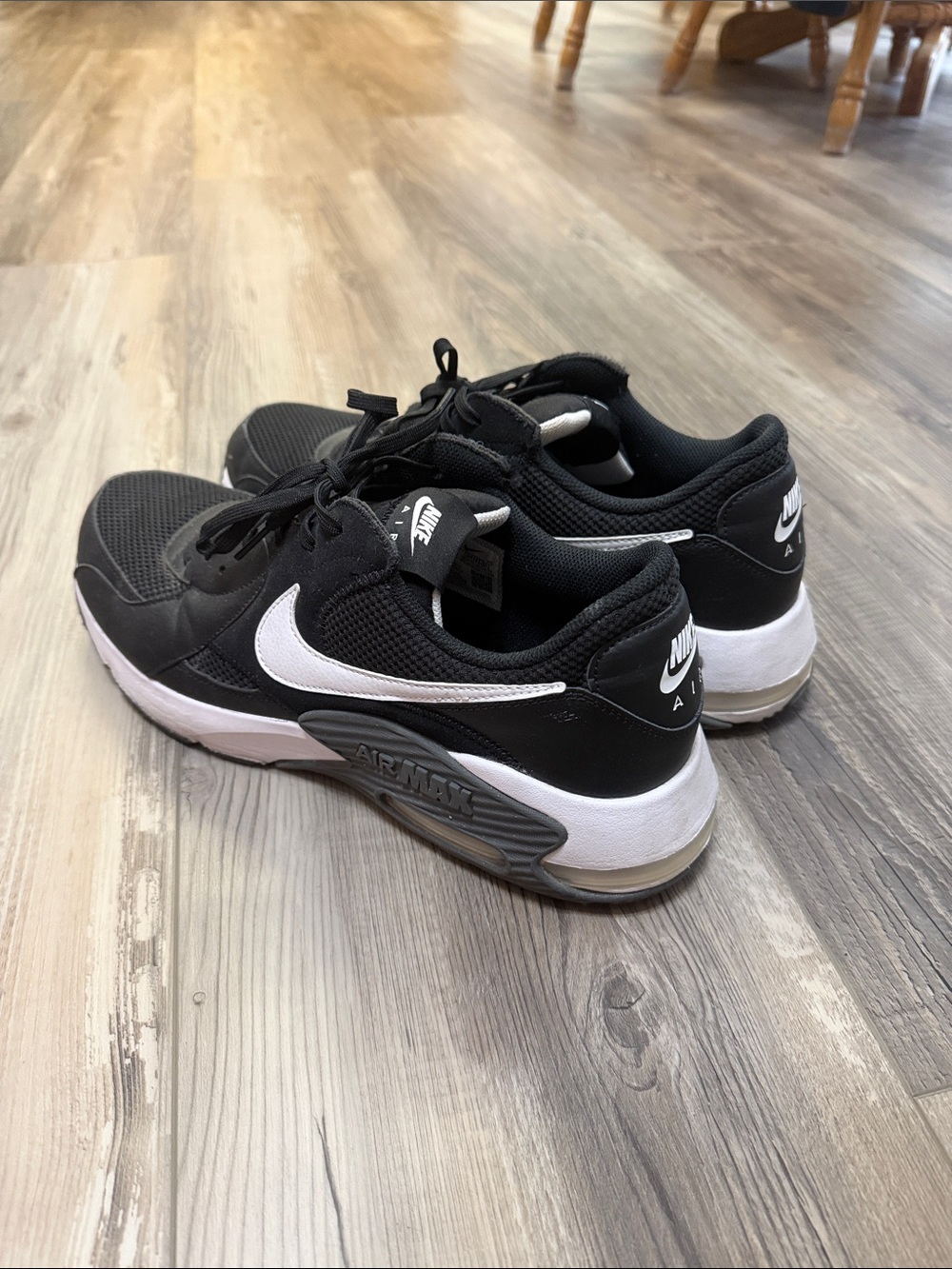 Nike Black and White Air Max Running Shoes